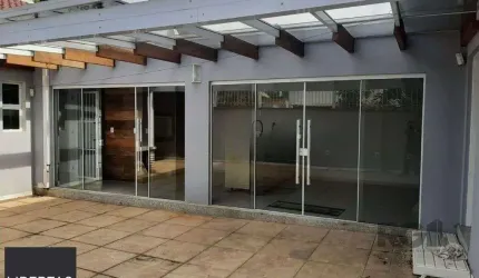 Casa com 4 dormitórios no bairro sarandi