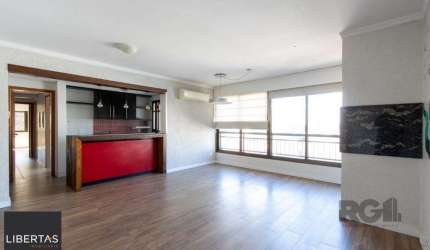 Apartamento de 3 dormitórios, sendo 1 suíte, 1 vaga de garagem, infra completa no bairro Tristeza
