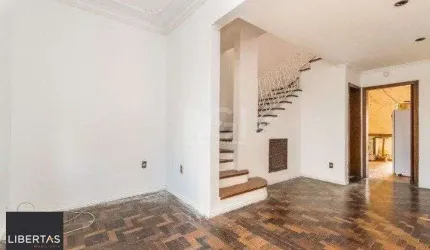 Casa para Venda - 240m², 3 dormitórios, sendo 1 suites, 3 vagas - Santana