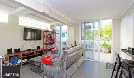 Bela cobertura 2 quartos com suíte e vaga coberta, sacada e piscina - 123m² - Bairro Petrópolis