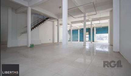Prédio Comercial em Petrópolis