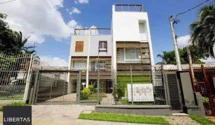 Sobrado em Jardim Sabará