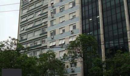 Apartamento 3 quartos, suite, dep de empregada,andar alto,Bairro Centro