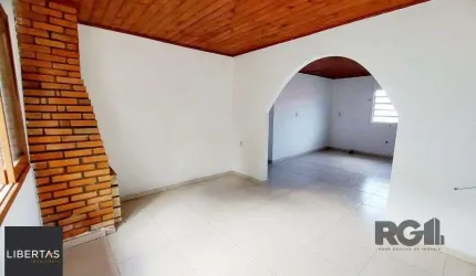 Casa de 3 dormitórios no bairro Cristal
