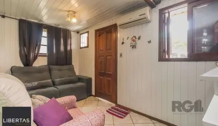 Casa de 4 dormitórios,  no bairro Vila Jardim
