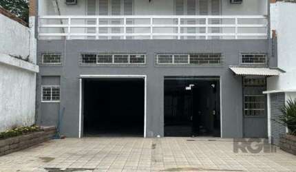 Casa para Venda - 507m², 4 dormitórios, sendo 2 suites, 6 vagas - Cavalhada