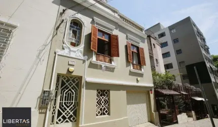 Casa para Venda - 240m², 3 dormitórios, sendo 1 suites - Independência