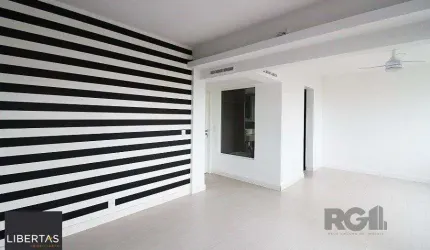 Venda Apartamento 3 quartos,  no bairro Moinhos de Vento com 2 banheiros, 1 lavabo, sem garagem
