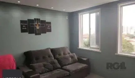 Apartamento de 3 dormitórios com área externa no bairro Passo da Areia