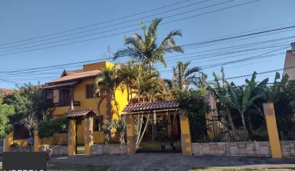 Casa para Venda - 693.6m², 5 dormitórios, sendo 3 suites, 4 vagas - Hípica