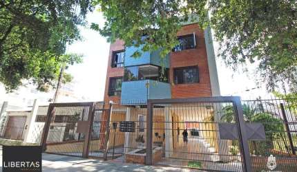 Cobertura para Venda - 217.04m², 3 dormitórios, sendo 1 suites, 2 vagas - Tristeza