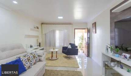 Casa de 229m², bairro Vila São José