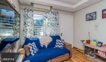 Casa em condomínio com 79m² - 2 dormitórios, 1 suíte, 1 vaga no bairro Morro Santana