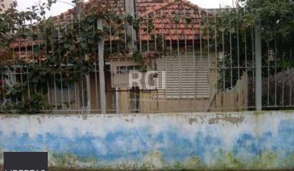 Predio para Venda - 250m², 4 dormitórios, 4 vagas - São José
