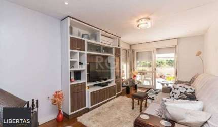 Cobertura para Venda - 180m², 3 dormitórios, sendo 1 suites, 1 vaga - Petrópolis