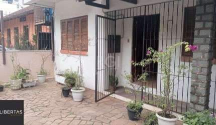 Casa para Venda - 210m², 4 dormitórios, 2 vagas - Petrópolis