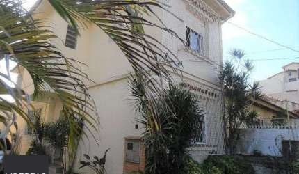 Casa para Venda - 159m², 3 dormitórios, 3 vagas - Menino Deus