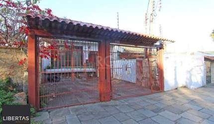 Casa para Venda - 160m², 4 dormitórios, sendo 1 suites, 3 vagas - Medianeira