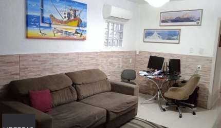 Casa para Venda - 140m², 5 dormitórios, 2 vagas - Cavalhada, Porto Alegre
