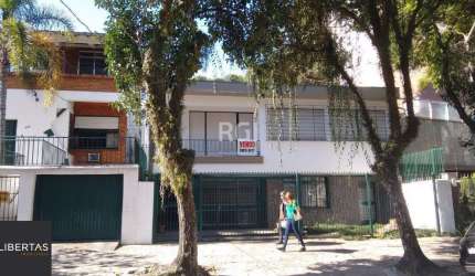 Casa para Venda - 363m², 3 dormitórios, sendo 1 suites, 2 vagas - São João