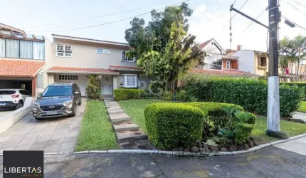 Casa Condominio para Venda - 300m², 4 dormitórios, sendo 2 suites, 2 vagas - Ipanema