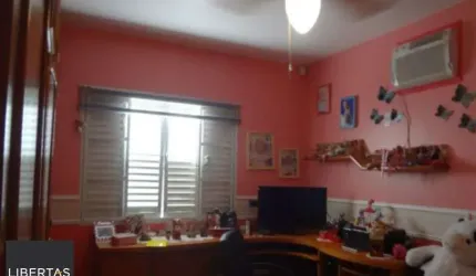 Casa para Venda - 269m², 3 dormitórios, Cristal