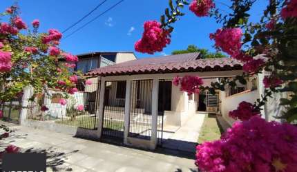 CASA NO BAIRRO IPANEMA  3 DORMITÓRIOS