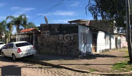 Casa no Bairro Restinga - 3 Dormitórios