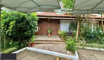 Excelente Casa 2 Dormitórios em Condomínio Fechado