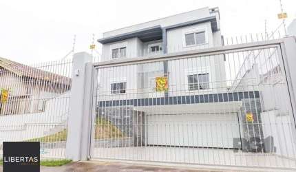 Excelente casa de 254m² com 4 dormitórios sendo 3 suítes.