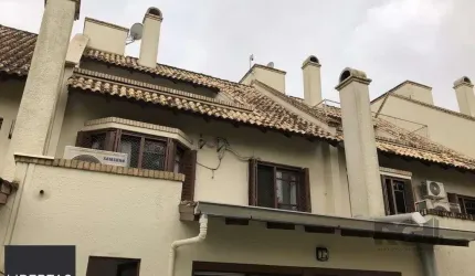 Casa de Condomínio em Vila Assunção
