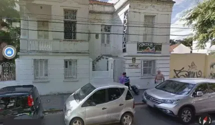 Casa para Venda - 928m², 5 dormitórios, 4 vagas - Bom Fim