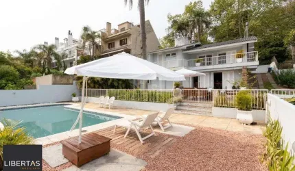 Casa para Venda - 312m², 5 dormitórios, sendo 3 suites, 6 vagas - Vila Conceição