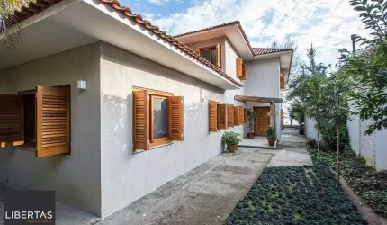 Casa para Venda - 420m², 4 dormitórios, sendo 3 suites, 5 vagas - Tristeza