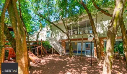 Casa para comprar Com 4 dormitórios , 431 m²- Três Figueiras - Porto Alegre/RS