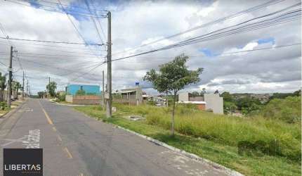 Terreno em Mário Quintana