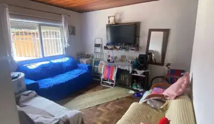 Apartamento térreo de 2 dormitórios localizado no bairro Restinga
