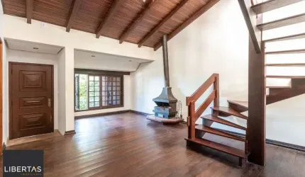 Casa para Venda - 280m², 3 dormitórios, sendo 1 suites, 2 vagas - Espirito Santo