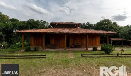 Sítio em Chapéu do Sol