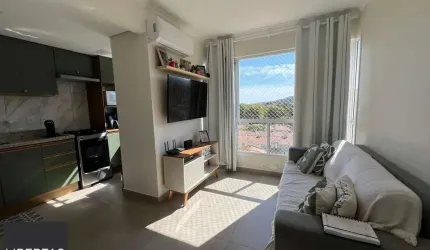 Apartamento no bairro Cavalhada 2 dormitórios , vaga coberta, portaria 24 horas.