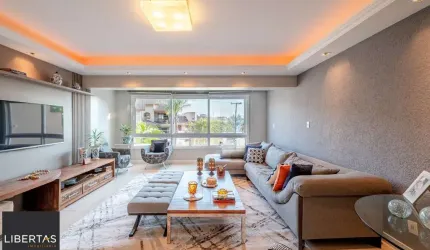Casa com 357m² e 4 dormitórios, 3 suítes, 3 vagas