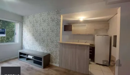 Apartamento com 2 quartos, semimobiliado à venda