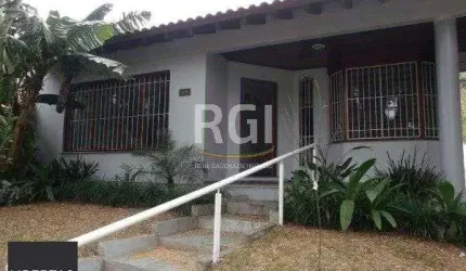 Casa para Venda - 340m², 3 dormitórios, sendo 2 suites, 6 vagas - Jardim Isabel