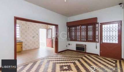 Casa a venda no Bairro menino Deus em porto alegre  com 5 Quartos e 5 banheiros à Venda, 334 m² por R$ 1.199.000