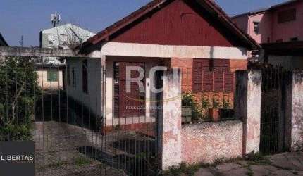 Casa para Venda - 350m², 3 dormitórios, 4 vagas - Camaquã