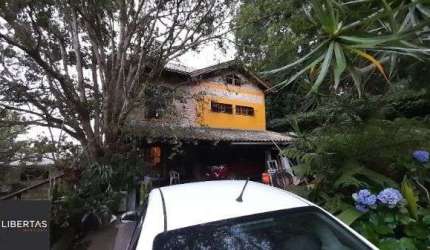 Casa em Porto Alegre, no bairro Vila Conceição, com 1 dormitório(s), e 1 banheiros, à venda.