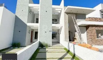 Casa em Porto Alegre, no bairro Hípica, com 2 dormitório(s), e 2 banheiros, à venda.