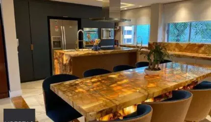 Apartamento em Porto Alegre, no bairro Petrópolis, com 3 dormitório(s), e 3 banheiros, à venda.
