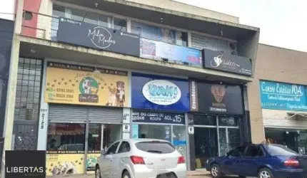 Loja em Porto Alegre, no bairro Hípica, à venda.
