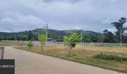 Terreno em Porto Alegre, no bairro Hípica, à venda.